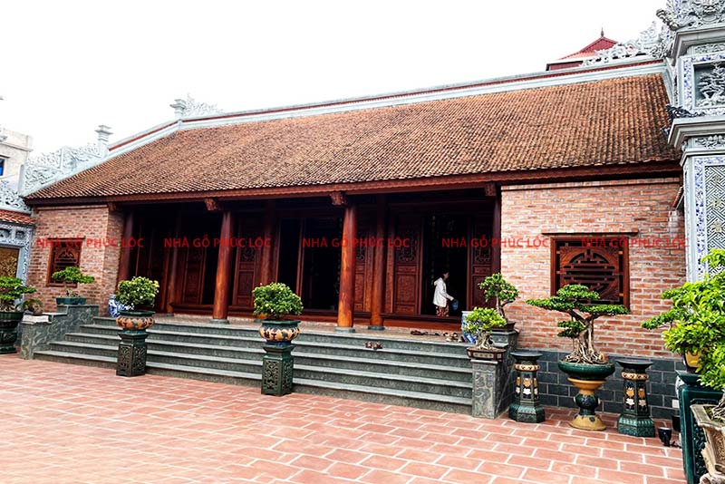 Nhà Kẻ Truyền Tường Gạch